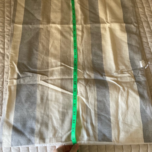 Pottery Barn Linen Striped King Pillow Case - Picture 4 of 7